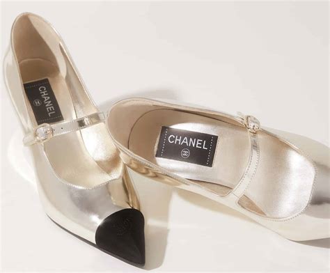 scarpe chanel a pianta larga